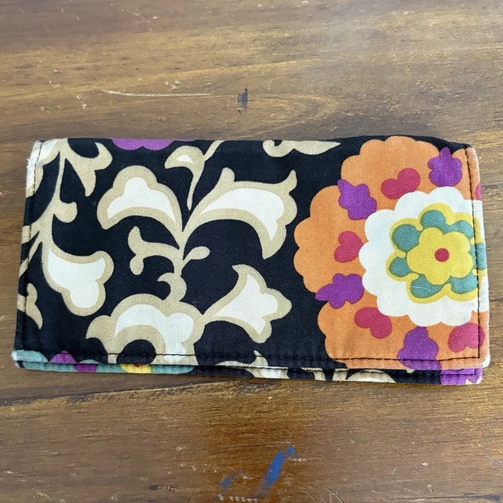 Vera Bradley Suzani Checkbook Cover Retired Print Floral Black Pink Purple